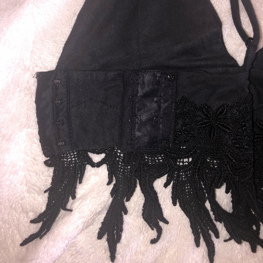 Beverly Hills Boutique black suede crop top - Picture 6 of 8